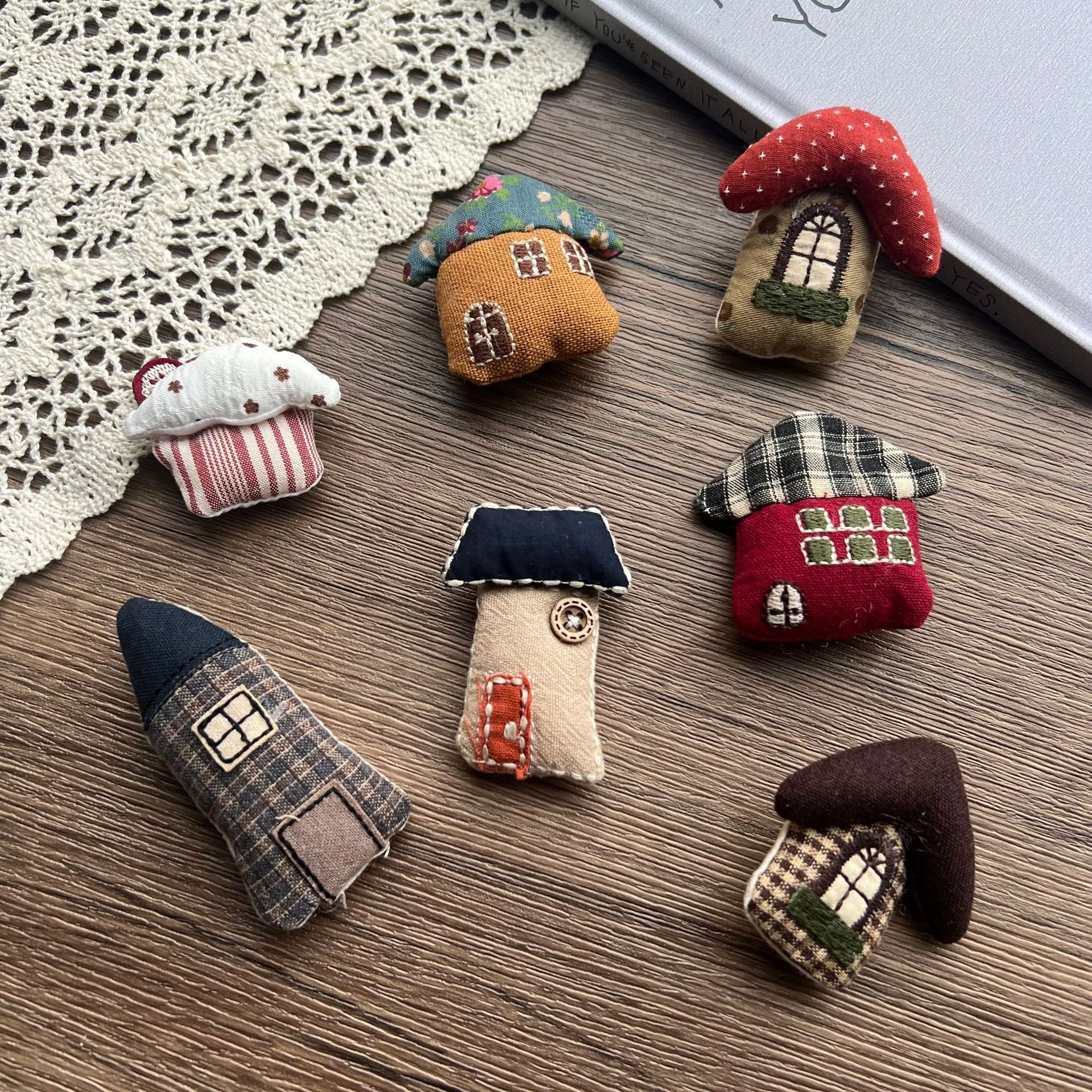 Stuffed Fabric Mushroom House  - Craft Embellishments avaliação e preço