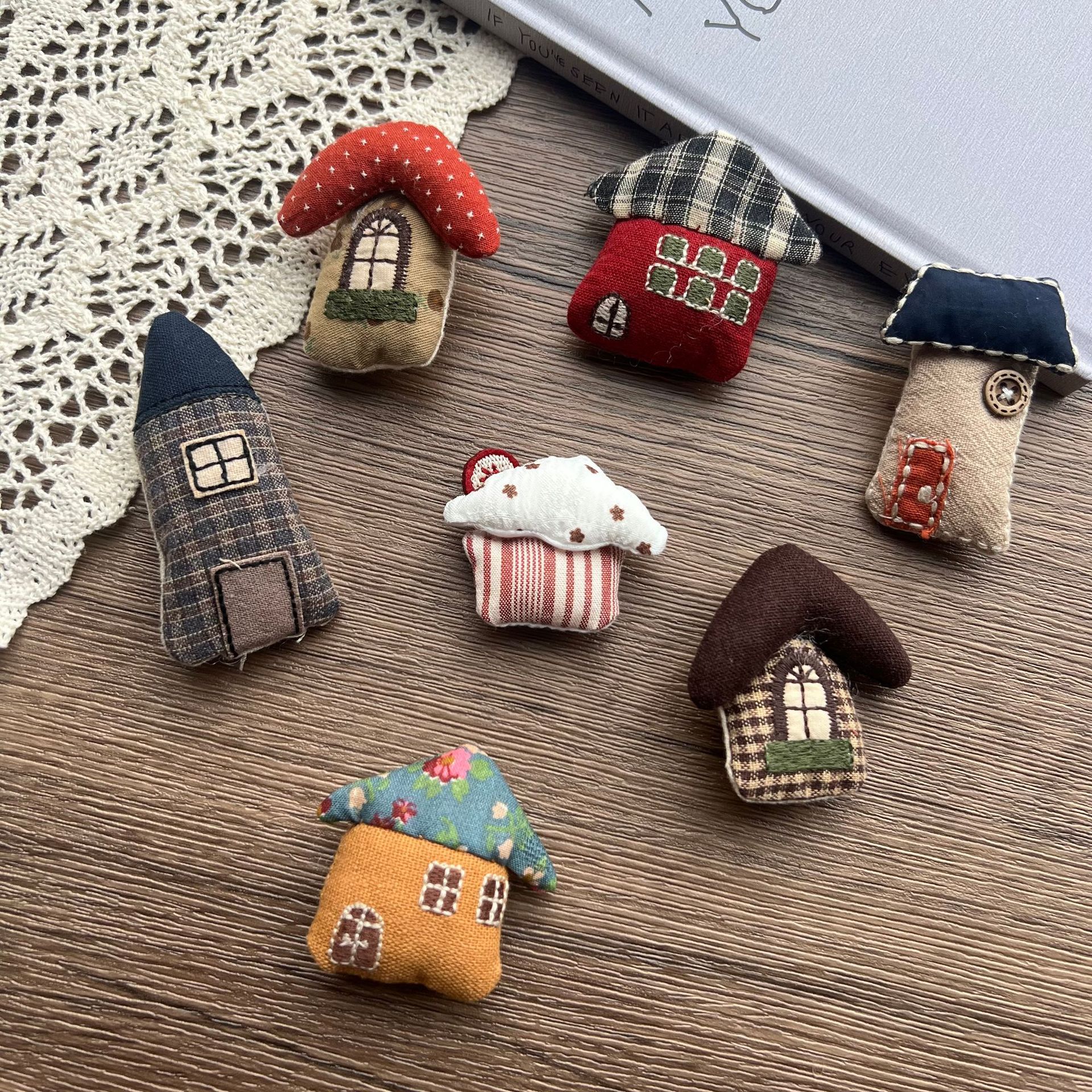 Stuffed Fabric Mushroom House  - Craft Embellishments avaliação e preço