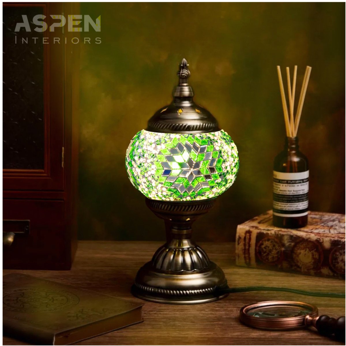 DIY Colored Glass Mosaic Table - Craft Embellishments avaliação e preço